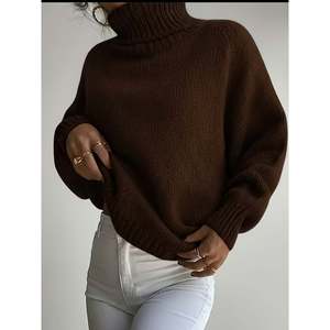 เสื้อสเวตเตอร์คอเต่าสีนมสำหรับผู้หญิง - Product Image 2
