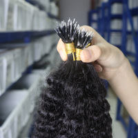 Extensions de cheveux brésiliens vierges Remy 100 % purs, personnalisées directement en usine, 100 grammes, 16-24 pouces, 10A, bouclés crépus, à micro-anneaux