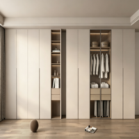 Armoire Crème Édition Majestueuse Moderne avec Niche d'Exposition Intégrée et Portes Vitrées pour Projets d'Appartements de Luxe en Penthouse