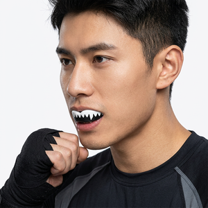 Protège-dents EliteGuard à double couche, réglable, moulable, en EVA souple, ajustement flexible pour la boxe, les arts martiaux, le rugby, le football, la lutte - Product Image 1