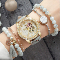 Lot de 5 montres pour femmes, cadran imprimé tendance, bracelet en cuir, montre pour femmes avec bracelets perlés pour les boutiques de cadeaux