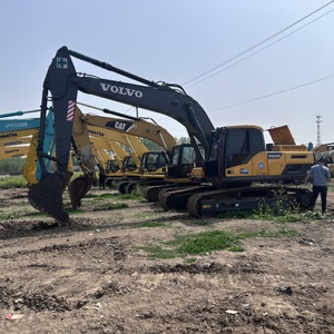 90% nouvelle pelle Volvo de 25 tonnes EC250 EC250DL pelle sur chenilles Volvo de bonne qualité - Product Image 3