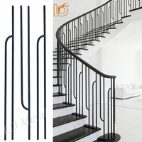 Balustre en fer forgé LD Metal Satin Black Aalto, rond, de 5/8 po, pour escalier intérieur en bois