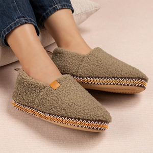 Pantofole da Interno per Uomo ad Alta Resilienza e Morbidezza |   Antiscivolo Personalizzabile |   OEM 500 Paia |   Direttamente dalla Fabbrica in Cina - Product Image 6