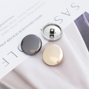 Nút Tùy Chỉnh Logo Dập Nổi Kẽm Hợp Kim Kim Loại Nút Cho May Mặc Treo Tấm Vòng May Nút - Product Image 3