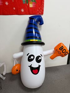 Decoración inflable de fantasma para jardín de Halloween, fantasma inflable con sombrero de bruja, mano BOO y bolsa de calabaza, adorno para puerta principal de fiesta de Halloween - Product Image 6