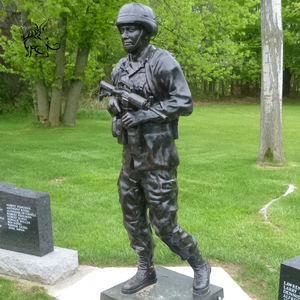 Statue de personnage en métal de décoration urbaine BLVE, monument, sculpture en bronze antique, roi Tomislav - Product Image 4