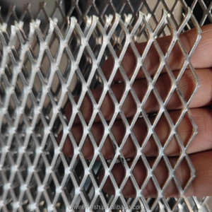 יריעת רשת מתכת מורחבת מאלומיניום 4x8 5x10 ורשת מתכת מורחבת מסוג כבד 2000x1500 מ\\\"מ לגדרות - Product Image 1