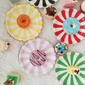 Assiettes de fête d'anniversaire, ensembles de <span class=keywords><strong>vaisselle</strong></span> en papier jetables, de mariage de noël, <span class=keywords><strong>Kit</strong></span> de <span class=keywords><strong>vaisselle</strong></span> <span class=keywords><strong>jetable</strong></span> coloré écologique - Product Image 6