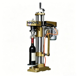Machine semi-automatique rotative pour le verrouillage des couvercles et la fixation des bouchons en aluminium pour le liqueur Moutai - Product Image 3
