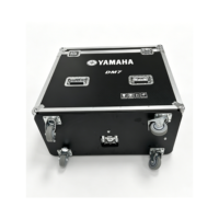 Flight case robuste sur mesure pour console de mixage numérique YAMAHA DM7 avec couvercle rabattable, 3 portes et 4 roues