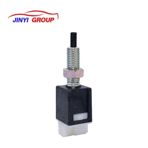 Interrupteur d'embrayage adapté pour ISUZU LUV 2.4 Litros 1999-2003 8973582480 8-97358-248-0 - Product Image 1