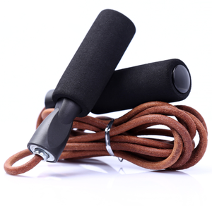 SP venta al por mayor de cuero de vaca <span class=keywords><strong>cuerda</strong></span> de <span class=keywords><strong>saltar</strong></span> ajustable duradero mango de esponja <span class=keywords><strong>cuerda</strong></span> de <span class=keywords><strong>saltar</strong></span> - Product Image 2