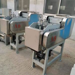 Macchina Commerciale per la Sgusciatura delle Noci di Anacardio, Macchina per la Lavorazione delle Noci di Anacardio, Macchina per la Pelatura delle Noci di Anacardio in Vendita - Product Image 4