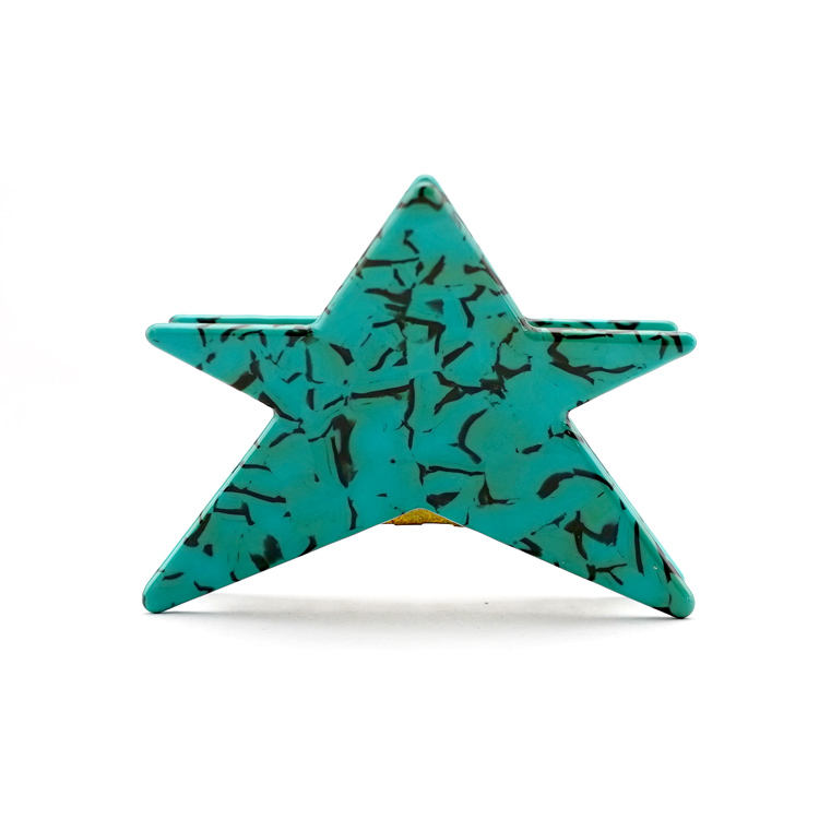 สีเขียว