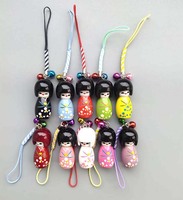 Pendentif en bois artisanal durable, poupée japonaise Kimono Kokeshi, sangle de suspension, 4,6 cm, téléphone portable, femmes, filles, sacs à main, breloques SH