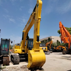 Excavadora Hidráulica de Segunda Mano, Modelo 2023 en Buenas Condiciones, Komatsu PC220-7 Usada, Componentes Originales Japoneses, Motor y Caja de Cambios - Product Image 6
