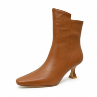 Bottines Chelsea en cuir souple pour femmes, bout carré, fermeture éclair latérale, talon chaton incurvé, bottes élégantes, automne-hiver, rehaussantes