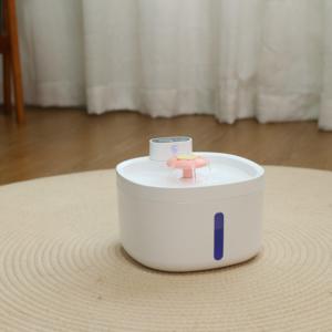 Fuente de Agua Circulante para Mascotas con Bomba Automática, Diseño de Flor, Bandeja de Acero Inoxidable para Gatos y Perros de Interior - Product Image 2