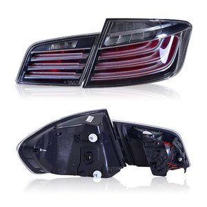 <span class=keywords><strong>JH</strong></span> <span class=keywords><strong>Auto</strong></span> Accessoires de voiture LED améliorés Feux arrière pour BMW Série 5 F10 F18 2011-2017 Feux de frein Clignotant Feux antibrouillard - Product Image 5