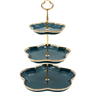 Venta caliente de lujo de cerámica Phnom Penh plato de postre soporte nueva pantalla de <span class=keywords><strong>Triple</strong></span> capa <span class=keywords><strong>para</strong></span> pasteles de frutas excelente decoración del hogar - Product Image 5