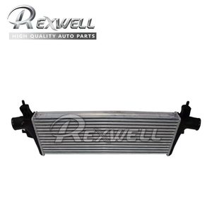 Rexwell Auto Parts <span class=keywords><strong>17940</strong></span>-<span class=keywords><strong>0L110</strong></span> <span class=keywords><strong>17940</strong></span>-0L120 Moteur Diesel Aluminium Petit Turbo Radiateur de Refroidissement Intercooler pour Toyota Hilux Revo - Product Image 2