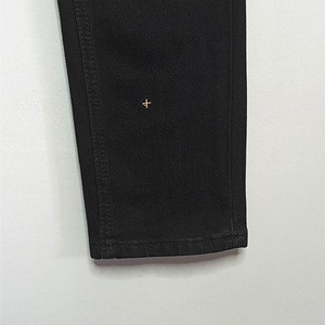 Jeans Dritti di Alta Qualità Street Boy Lavati Bianchi Strappati Ksu Jeans Vendita all'Ingrosso Jeans da Uomo - Product Image 4