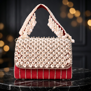 Sac de soirée élégant rouge orné de perles avec fermeture à rabat et bandoulière chaîne - Product Image 2