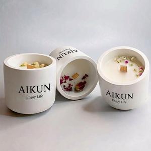 เทียนหอมถั่วเหลืองธรรมชาติในโถเซรามิกจากโรงงาน AIKUN สำหรับบ้าน สปา ผ่อนคลาย ห้องนั่งเล่น - Product Image 2