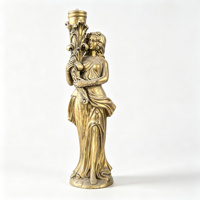Lampe-statue personnalisée en laiton, motif déesse, coloration à la chaleur, style antique traditionnel, détails martelés à la main, pour villas et hôtels