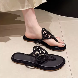 Trendy Summer Floral Rhinestone Flip Flops Luxury Full Diamond <strong>Flat</strong> for Versatile Casual Beach <strong>Sandals</strong> for Women - Product Image 6