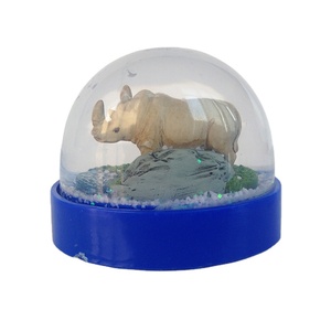 البيضاوي شكل وحيد القرن سنو غلوب فريدة من نوعها من البلاستيك المنزل الديكور تذكار من راتينج داخلي الديكور الحيوان أظهرت صورة الحرف اليدوية - Product Image 1