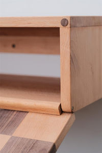 Consola de entrada estrecha Estante de almacenamiento colgante para pasillo con patrón a cuadros Gabinete de almacenamiento flotante de nogal y madera de haya - Product Image 5