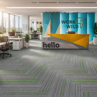 Moquette bouclée tuftée en PP, durable, pour usage commercial et bureaux, avec support en PVC, 100x25cm, rayée et amortie
