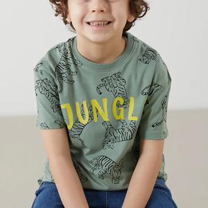 T-shirt à manches courtes imprimé pour enfants, coupe confortable, tissu doux, construction durable, idéal pour l'école, les jeux, les aventures en plein air - Product Image 2