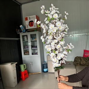 Ramas de <span class=keywords><strong>Flores</strong></span> de Durazno Artificiales de Seda Elegantes y Populares (30 Puntas), Tallos de <span class=keywords><strong>Flores</strong></span> Artificiales de Primera Calidad para Decoración de Bodas, Económicas - Product Image 1