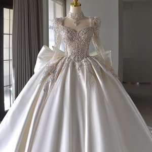 French Style Satin Wedding Dress Princess Waistline Sweetheart Neckline Ball Gown Vintage Bridal Gown Long Train - Product Image 1