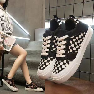 Mùa Thu xu hướng 2025 mới phẳng của phụ nữ Giày sinh viên chạy thể thao giản dị hợp thời trang checkerboard vải ren-up Giày - Product Image 4