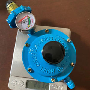 Regulador de Pressão de Gás Manual em Alumínio com Manômetro para Cozinha com Butano/Propano Estrutura de Baixa Pressão Redutora - Product Image 3