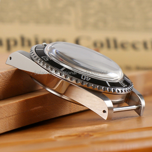 Accessoires de montre : Boîtier <span class=keywords><strong>vintage</strong></span> 39,5 mm avec verre acrylique bombé pour mouvements NH35, NH34, NH38, compatible avec les montres rétro à <span class=keywords><strong>lunette</strong></span> en aluminium. - Product Image 4
