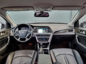 Voiture d'occasion coréenne noire 2015, berline de taille moyenne, essence, propre, abordable, avec caméra de navigation, pour l'exportation - Product Image 4