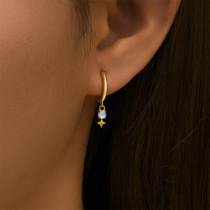 จี้รูปดาวเงินแท้ S925 ประดับโอปอล ต่างหูแบบห่วง - Product Image 3