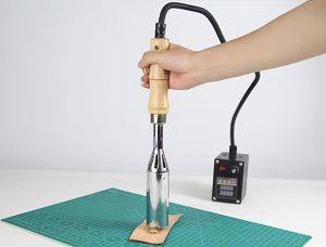 <span class=keywords><strong>Fer</strong></span> à <span class=keywords><strong>souder</strong></span> électrique Vinica pour gâteau créatif/bois/cuir <span class=keywords><strong>fer</strong></span> à <span class=keywords><strong>souder</strong></span> avec tampon - Product Image 3