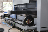 BS-3015E Austauschbarer Tisch-Faserlaser-Schneidemaschine für Rohre und Bleche mit automatischem Ladesystem für professionelle Anwendungen