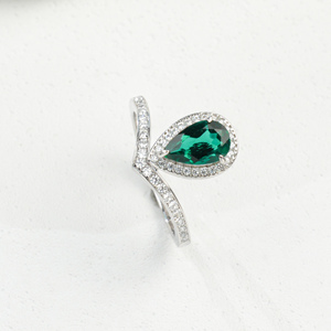 S925 <b>Silver</b> Lab-Grown <b>Emerald</b> <b>Ring</b> - Product Image 1