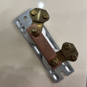 Accesorios de energía: Fusible, Terminal de bocina, Sistema de puesta a tierra de cobre puro, Cable de tierra cerámico, Varilla de corte de neutro - Product Image 4