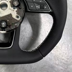 Pour <span class=keywords><strong>Audi</strong></span> R8 <span class=keywords><strong>Tt</strong></span> Mk2 <span class=keywords><strong>Mk3</strong></span> B9 <span class=keywords><strong>RS</strong></span> TTS Ttrs Rs3 Rs6 RS4 RS5 RS7 A3 D3 A4 A5 A6 C6 A7 A8 A1 Q3 Q5 Q7 Volant de voiture en fibre de carbone - Product Image 3