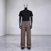 Celana Panjang Pria Model Kaki Lebar Warna Coklat dengan Rivet Stud, Kancing Depan, Lubang Sabuk, Pakaian Kerja, Gaya Carpenter, Punk, Streetwear, OEM, ODM, Custom