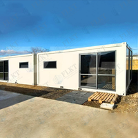 Maison conteneur FLKT à structure en acier galvanisé robuste, préfabriquée, modulaire, durable, étanche, type villa.
