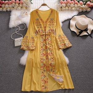 Primavera otoño Indie Folk pesado flor bordado Vestido mujer cuello en V manga acampanada Vestido cintura alta cordón vestidos largos - Product Image 4